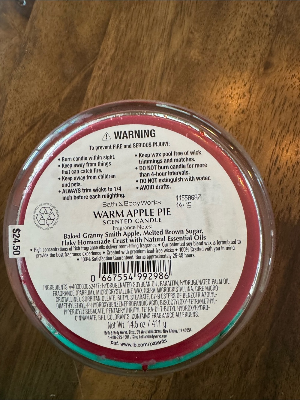Bath & Body Works Warm Apple Pie Scented Candle - Picture 3 of 8